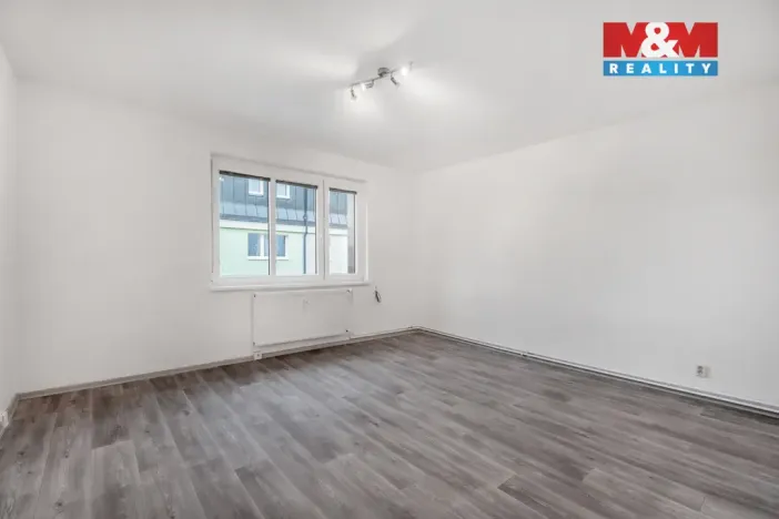 Pronájem bytu 2+1, Liberec, Holubova, 42 m2