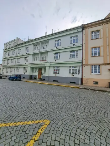 Pronájem bytu 2+kk, Hradec Králové, Škroupova, 52 m2