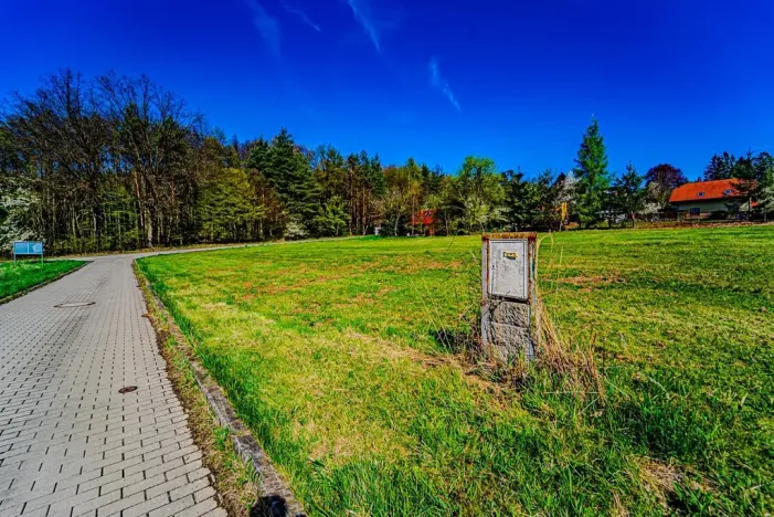 Prodej pozemku pro bydlení, Sulice, Lesní, 1956 m2