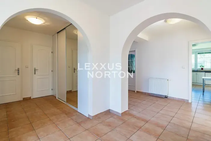 Pronájem rodinného domu, Průhonice, Pod Valem I., 450 m2