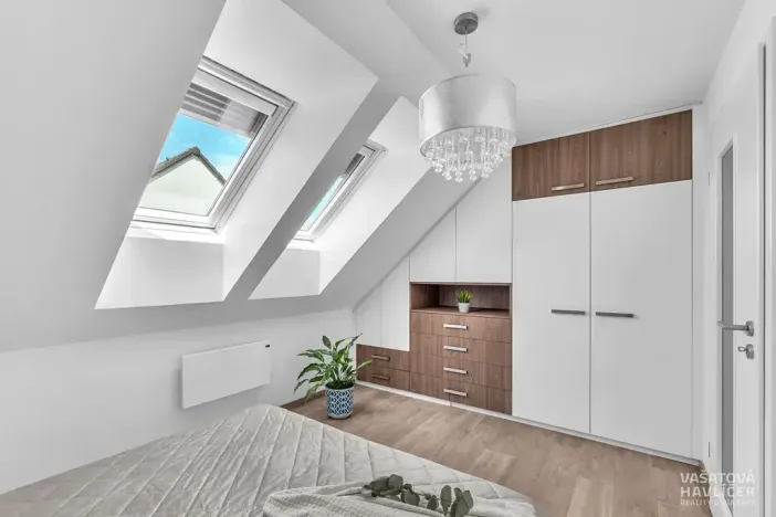 Pronájem bytu 3+kk, Lochenice, 103 m2