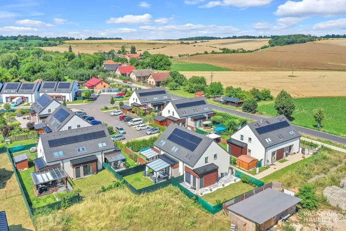 Pronájem bytu 3+kk, Lochenice, 103 m2