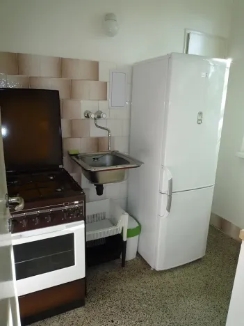 Pronájem bytu 1+kk, Praha - Břevnov, Nad Kajetánkou, 35 m2