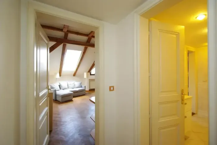 Pronájem atypického bytu, Praha - Karlín, Za Poříčskou bránou, 61 m2