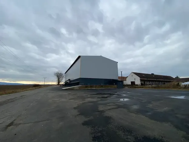 Pronájem skladu, Cheb, 1126 m2