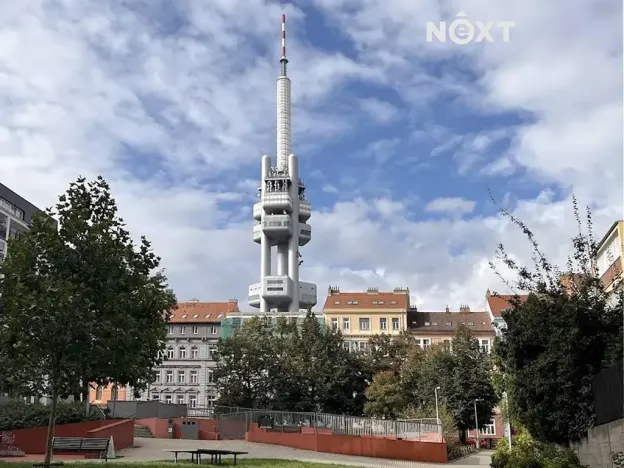 Pronájem bytu 2+kk, Praha - Vinohrady, Velehradská, 44 m2