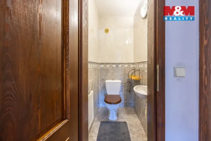 Prodej rodinného domu, Korozluky, 200 m2