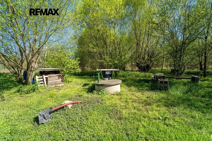 Prodej pozemku, Vlastějovice, 2100 m2