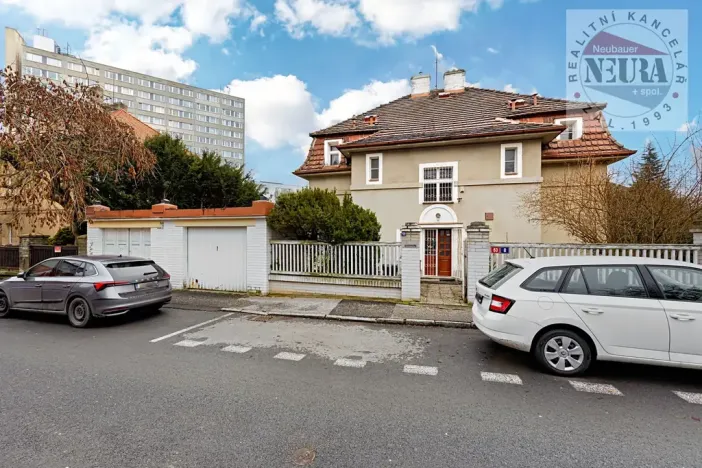 Prodej vily, Praha - Motol, U hrušky, 295 m2