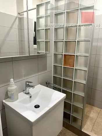 Pronájem pokoje, Praha - Vysočany, Na břehu, 16 m2