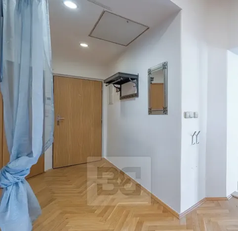 Pronájem bytu 2+kk, Praha - Smíchov, V lesíčku, 54 m2
