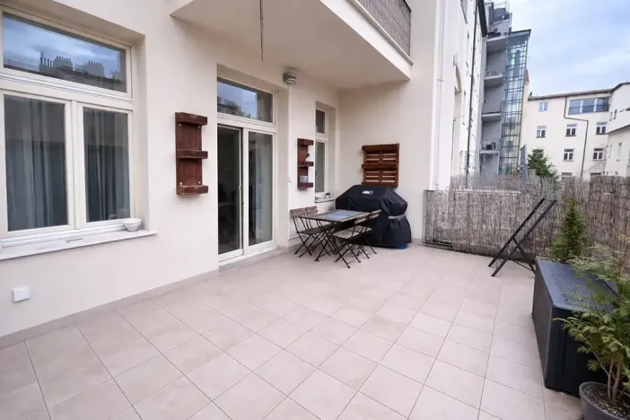 Pronájem bytu 2+kk, Praha - Bubeneč, Korunovační, 36 m2