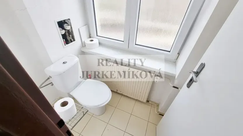 Pronájem bytu 1+kk, Český Krumlov, Vyšehrad, 18 m2