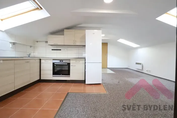 Pronájem bytu 2+1, Praha - Slivenec, Pod rybníkem, 48 m2