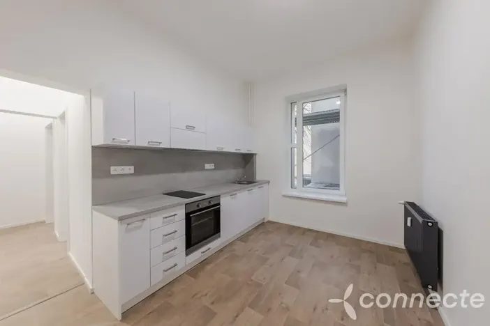 Prodej bytu 2+1, Přerov, Husova, 61 m2