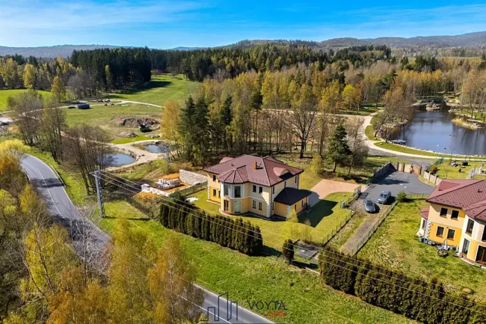 Prodej vily, Nová Role, 347 m2