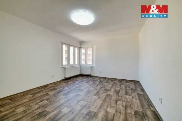Pronájem bytu 4+1, Cheb, Májová, 121 m2