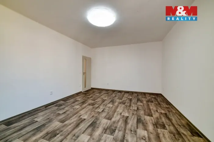 Pronájem bytu 4+1, Cheb, Májová, 121 m2