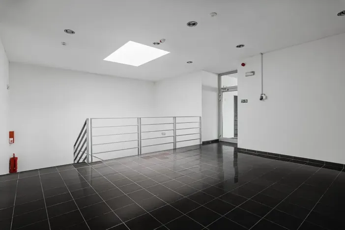 Pronájem kanceláře, Praha - Letňany, Veselská, 225 m2