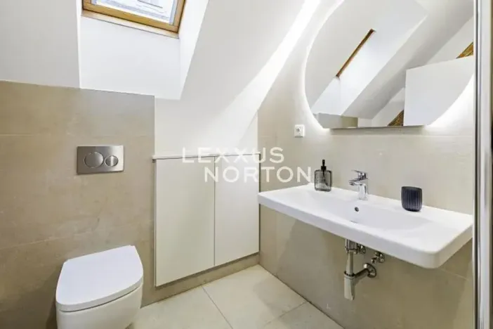 Pronájem bytu 2+kk, Praha - Staré Město, V kotcích, 70 m2