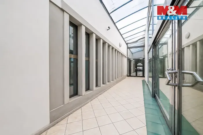 Pronájem kanceláře, Olomouc, Horní náměstí, 708 m2