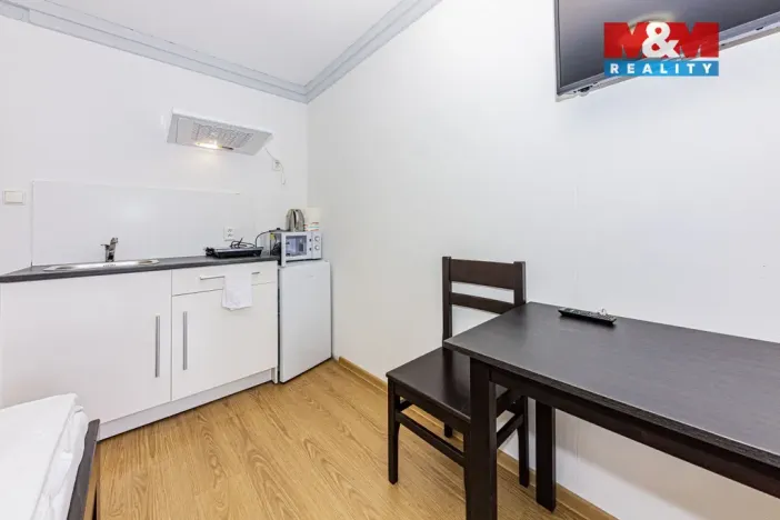 Pronájem bytu 1+kk, Čáslav - Čáslav-Nové Město, Pražská, 21 m2