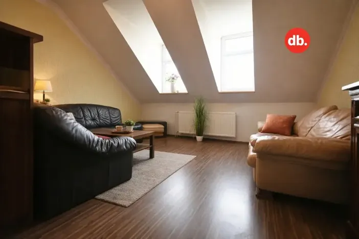 Pronájem bytu 2+kk, Karlovy Vary, náměstí Republiky, 55 m2