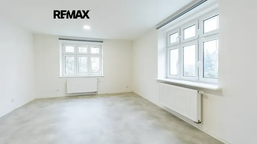 Pronájem bytu 2+kk, Žandov, Pod Dubovkou, 54 m2