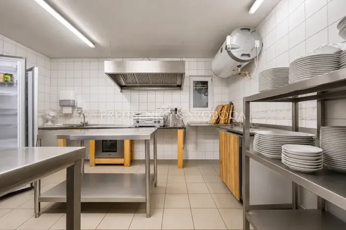 Prodej ubytování, Číměř, 650 m2