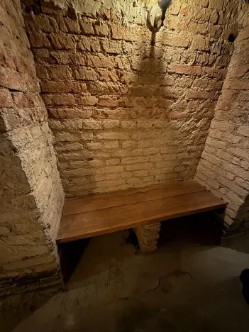 Pronájem obchodního prostoru, Praha - Nové Město, Rumunská, 200 m2