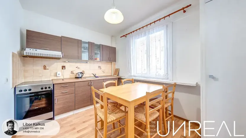 Pronájem bytu 2+1, Dvůr Králové nad Labem, Odbojářů, 56 m2