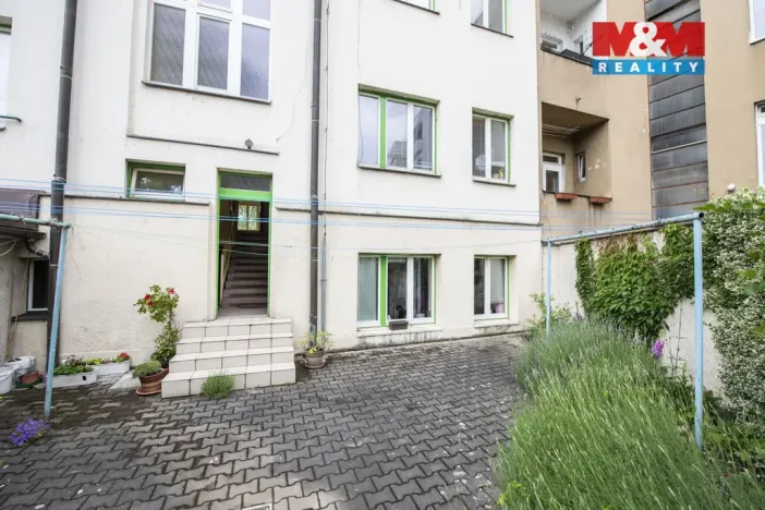 Pronájem bytu 1+1, Hradec Králové, Střelecká, 31 m2
