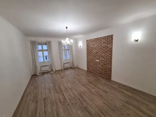 Pronájem bytu 1+kk, Praha - Nové Město, Opletalova, 43 m2