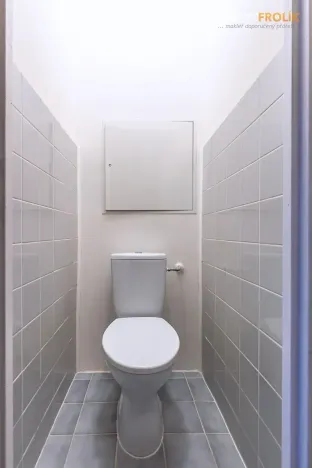 Pronájem bytu 1+kk, Praha - Záběhlice, Jabloňová, 28 m2
