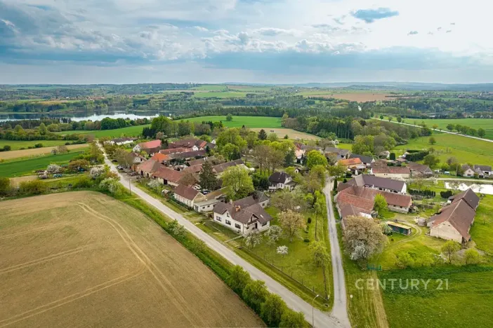 Prodej zemědělské usedlosti, Loket, 80 m2