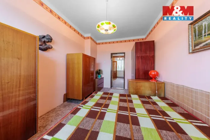 Prodej bytu 2+1, Karlovy Vary - Stará Role, Závodu míru, 59 m2