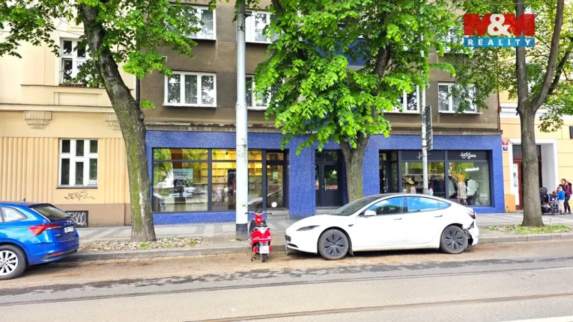Pronájem obchodního prostoru, Praha - Holešovice, Ortenovo náměstí, 77 m2