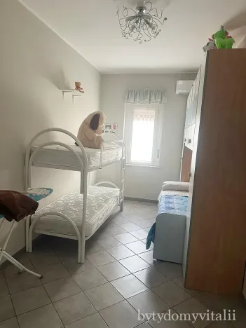 Prodej bytu 3+kk, Scalea, Kalábrie, Itálie, 67 m2