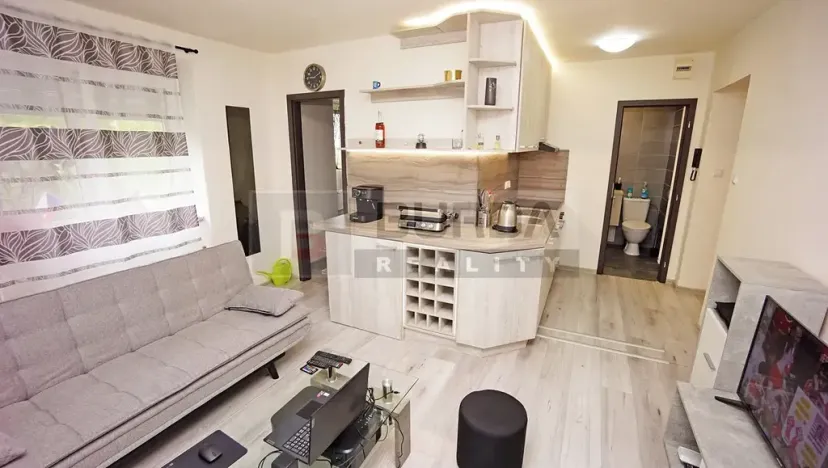 Prodej bytu 2+kk, Neratovice, 30 m2