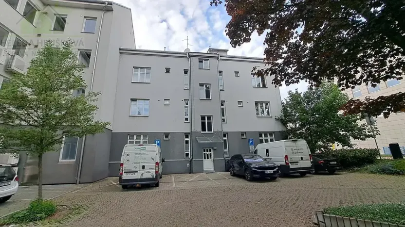 Pronájem bytu 3+kk, Ostrava, Hollarova, 85 m2