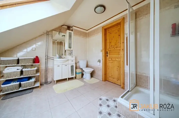 Prodej chaty, Staré Město, 242 m2