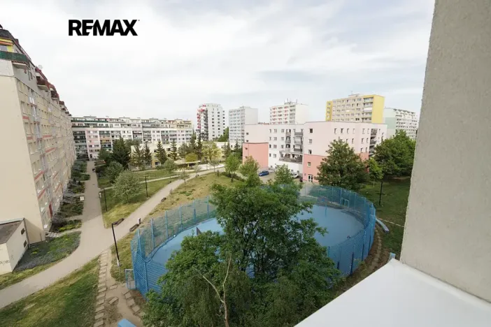 Prodej bytu 3+1, Praha - Letňany, Místecká, 68 m2