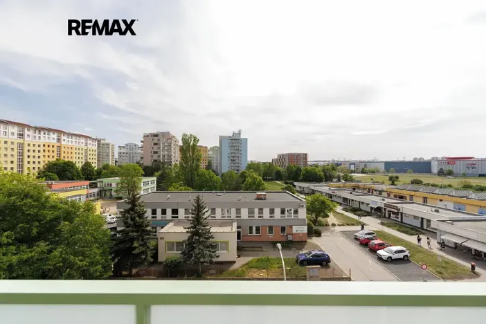 Prodej bytu 3+1, Praha - Letňany, Místecká, 68 m2