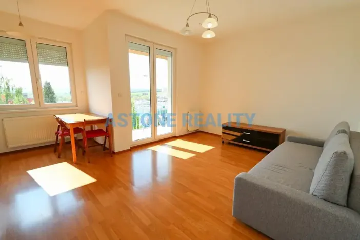 Pronájem bytu 1+kk, Praha - Stodůlky, Radouňova, 33 m2