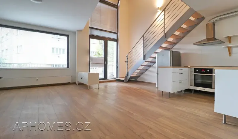 Pronájem bytu 2+kk, Praha - Libeň, U libeňského pivovaru, 57 m2