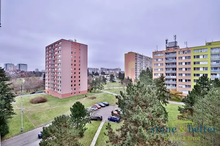 Pronájem bytu 2+kk, Praha - Kamýk, Smotlachova, 43 m2