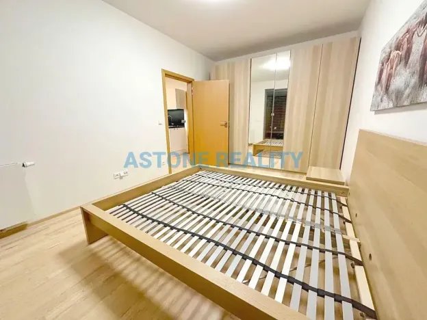 Pronájem bytu 2+kk, Praha - Karlín, U Mlýnského kanálu, 55 m2