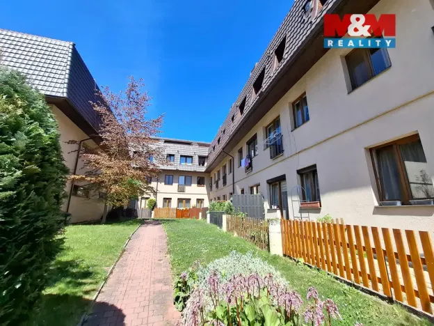 Pronájem bytu 2+kk, Horoměřice, Velvarská, 45 m2