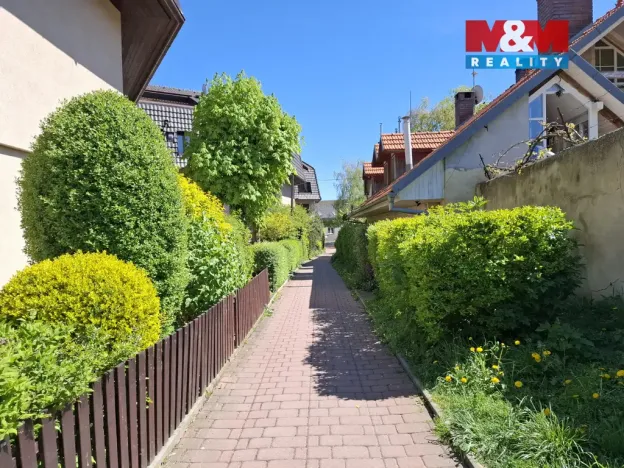 Pronájem bytu 2+kk, Horoměřice, Velvarská, 45 m2