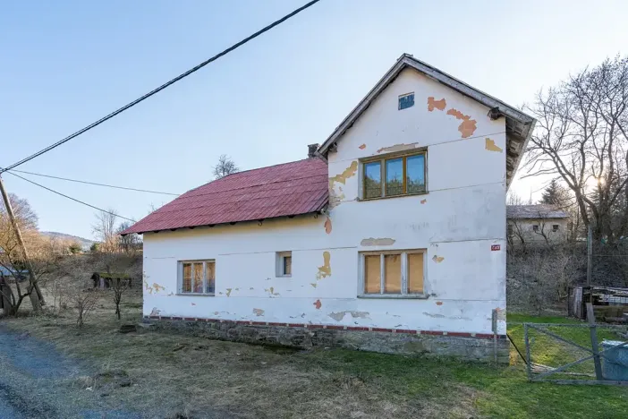 Prodej rodinného domu, Karolinka, 151 m2
